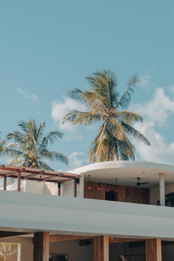 Boni Beach Lombok Boutique Hotel & Villas Selong Belanak Extérieur photo