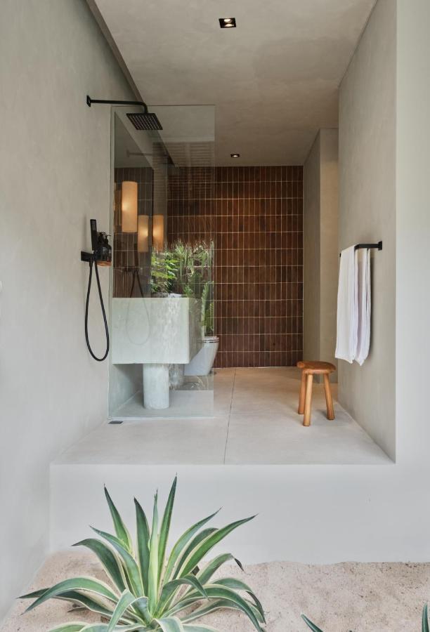 Boni Beach Lombok Boutique Hotel & Villas Selong Belanak Extérieur photo