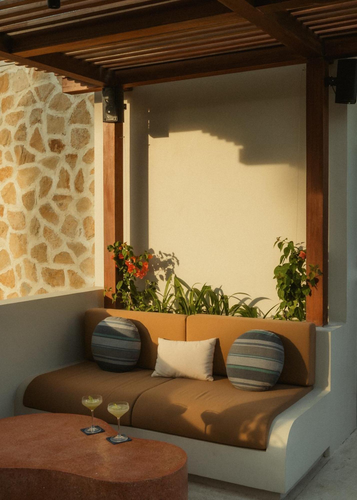 Boni Beach Lombok Boutique Hotel & Villas Selong Belanak Extérieur photo